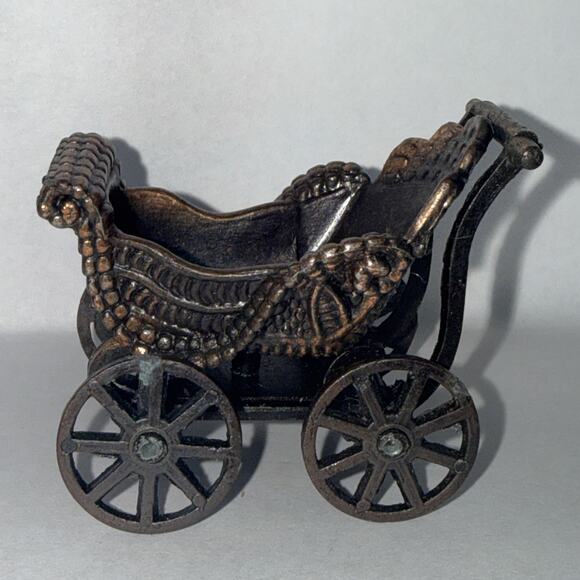 Miniature 1976 Durham Industries Metal 2" Baby Stroller Carriage Dollhouse - Picture 2 of 8
